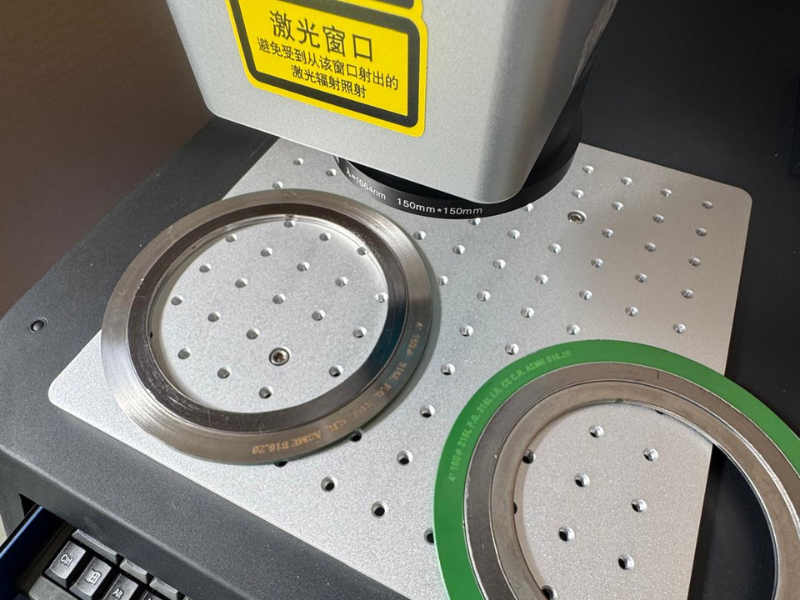 Personalización con laser - Página principal - Fraktal Seals